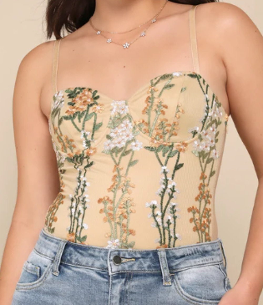 LULU'S SZ S Essence of Elegance Beige floral Embroidered Bustier Bodysuit 0B8